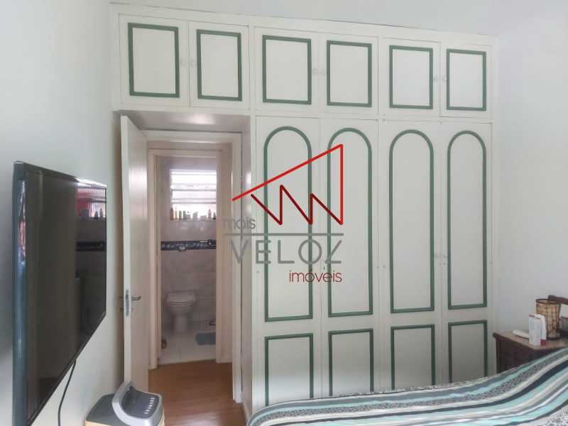 Apartamento à venda com 2 quartos, 64m² - Foto 14