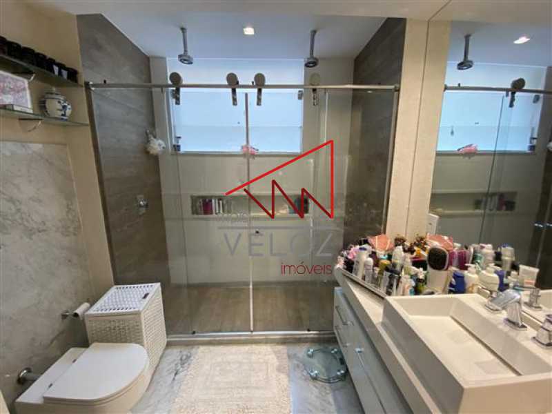 Apartamento à venda com 6 quartos, 400m² - Foto 4