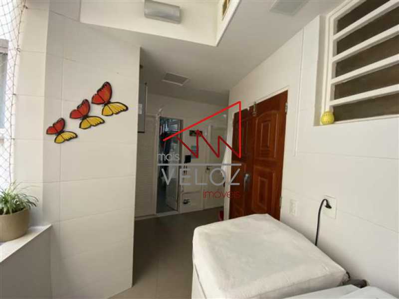 Apartamento à venda com 6 quartos, 400m² - Foto 11