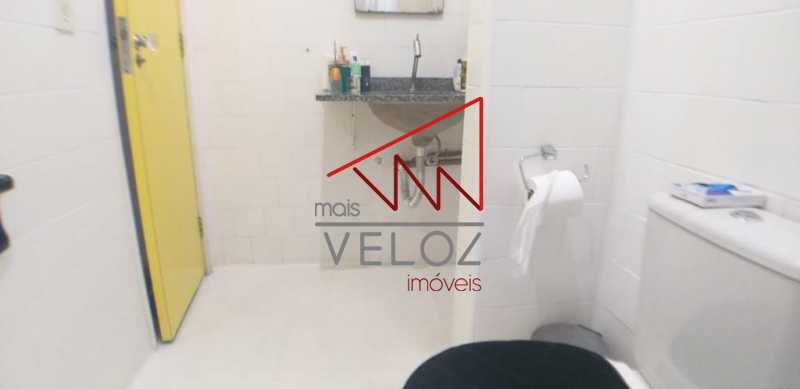 Apartamento à venda com 2 quartos, 76m² - Foto 19