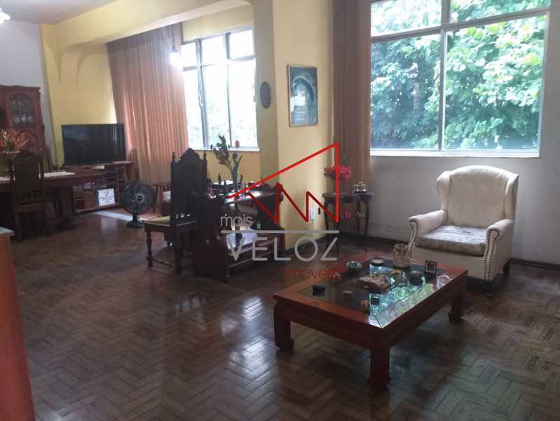 Apartamento à venda com 3 quartos, 135m² - Foto 7