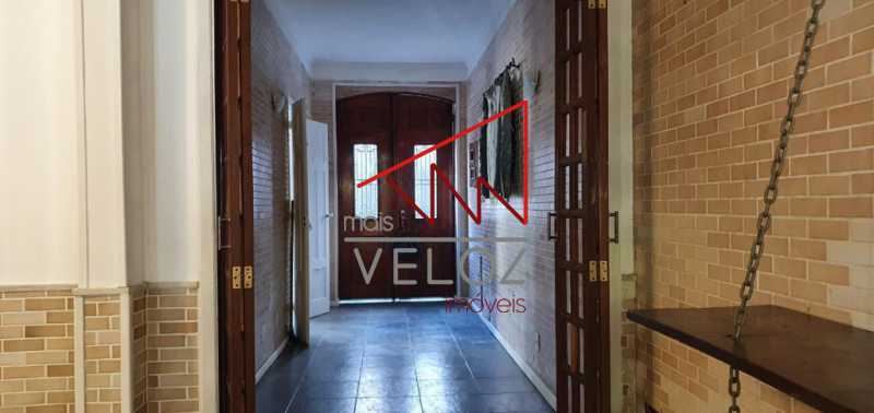 Casa de Vila à venda com 4 quartos, 202m² - Foto 6