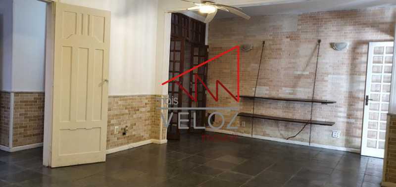 Casa de Vila à venda com 4 quartos, 202m² - Foto 13