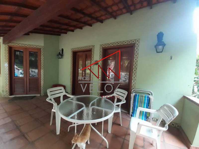 Casa à venda com 5 quartos, 307m² - Foto 4