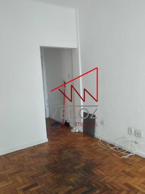 Apartamento à venda com 1 quarto, 40m² - Foto 8