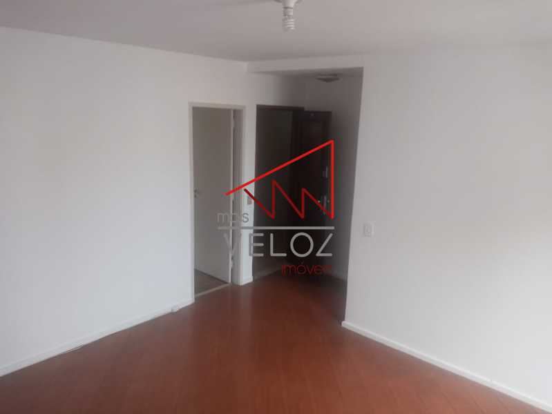 Apartamento para alugar com 1 quarto, 60m² - Foto 2