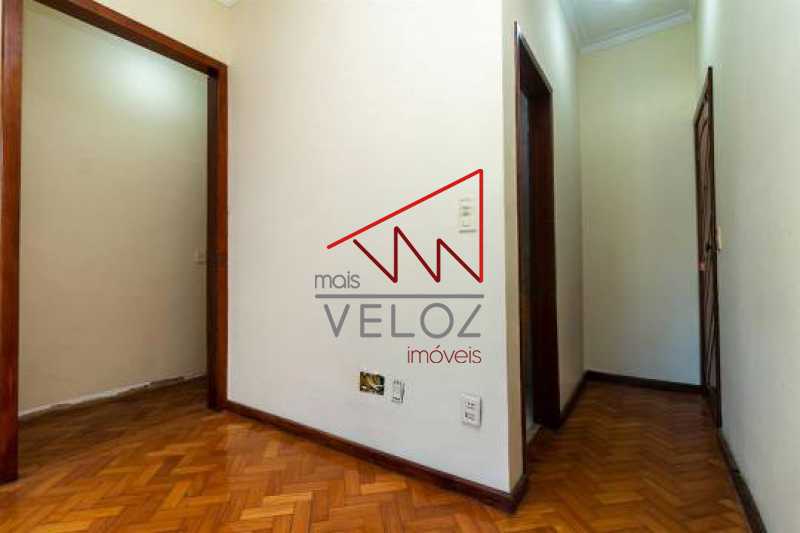 Apartamento à venda com 2 quartos, 75m² - Foto 4