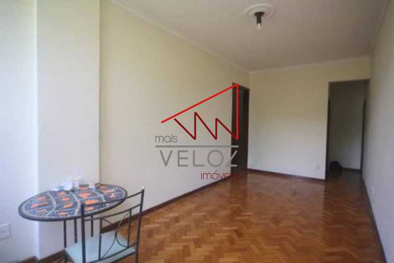 Apartamento à venda com 2 quartos, 75m² - Foto 3