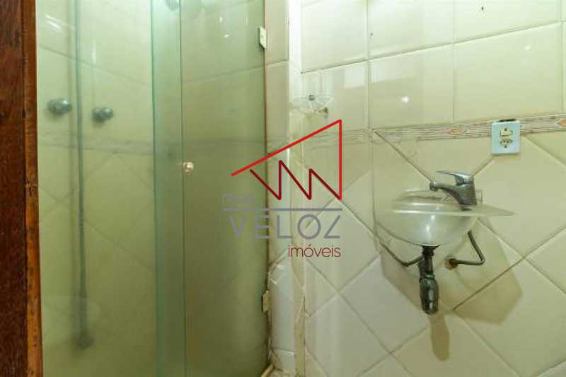 Apartamento à venda com 2 quartos, 75m² - Foto 17