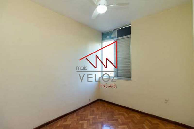 Apartamento à venda com 2 quartos, 75m² - Foto 19