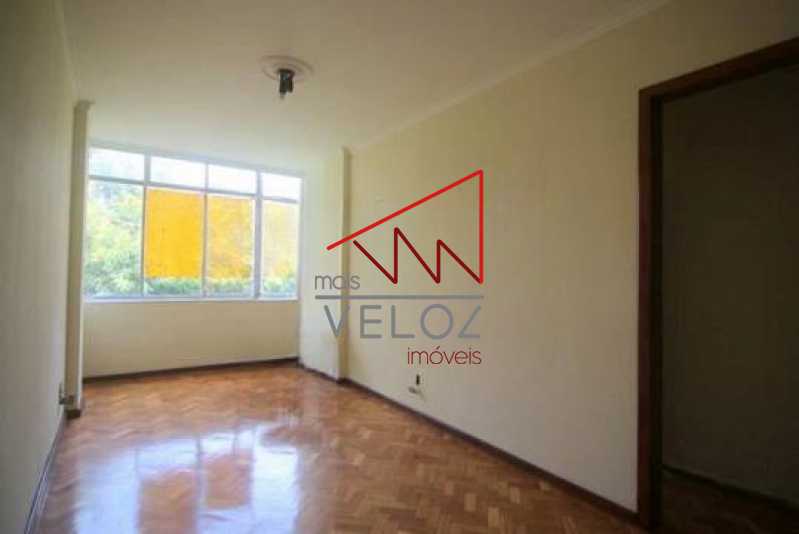 Apartamento à venda com 2 quartos, 75m² - Foto 13