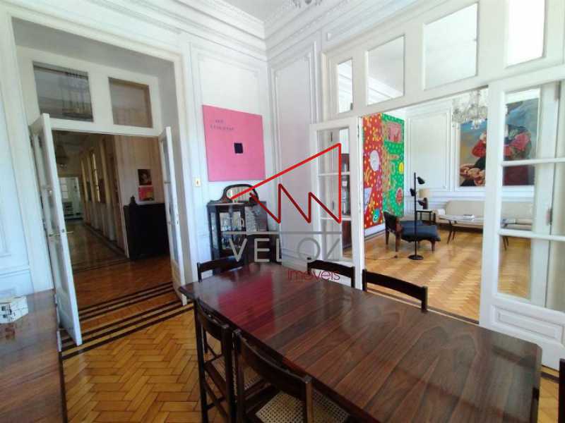 Apartamento à venda com 4 quartos, 233m² - Foto 15