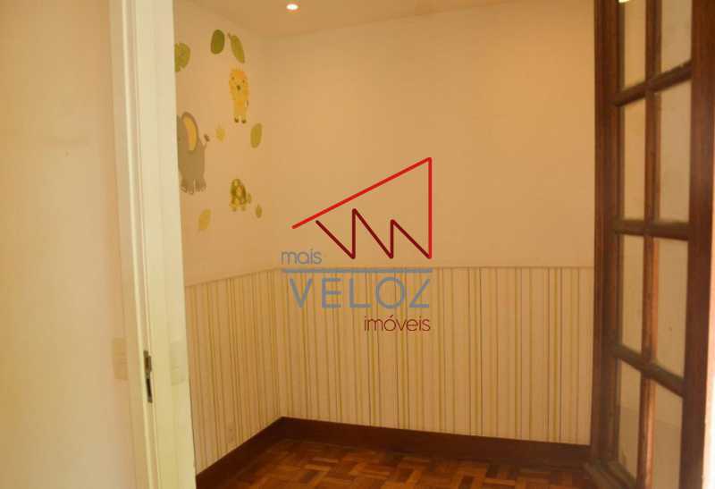 Apartamento à venda com 5 quartos, 130m² - Foto 17