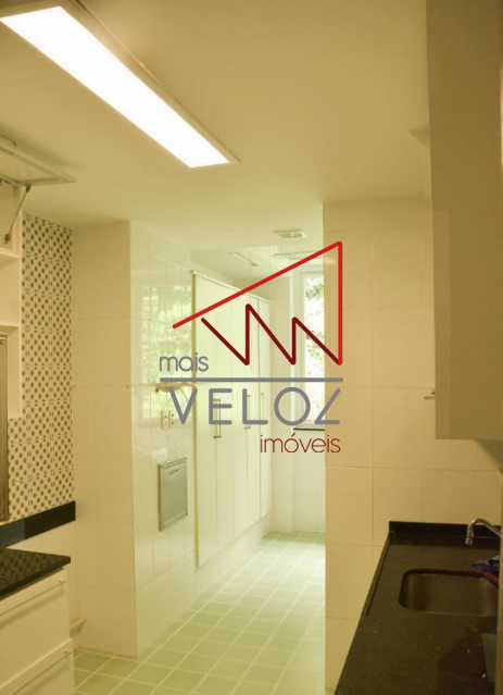 Apartamento à venda com 5 quartos, 130m² - Foto 9