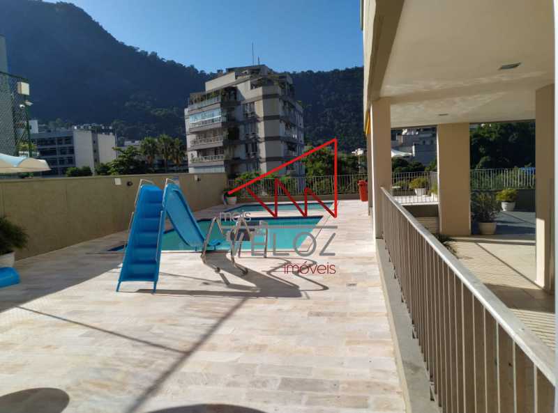 Apartamento à venda com 3 quartos, 206m² - Foto 17