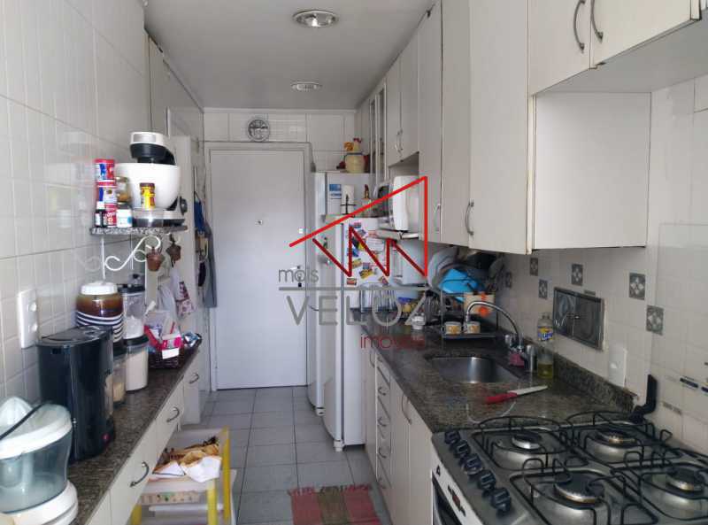 Apartamento à venda com 3 quartos, 206m² - Foto 21