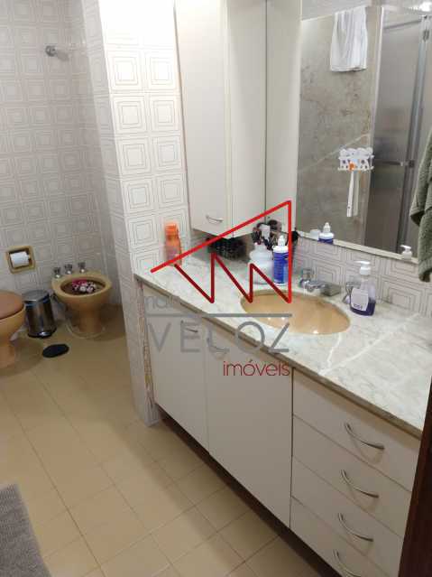 Apartamento à venda com 3 quartos, 123m² - Foto 10