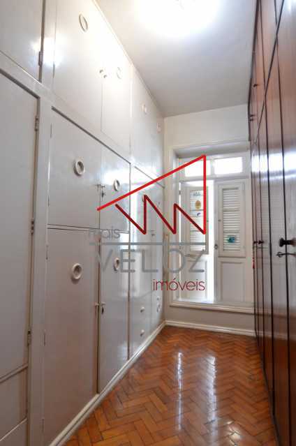 Apartamento à venda com 4 quartos, 190m² - Foto 11