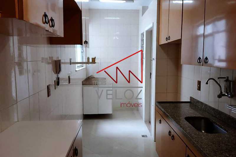 Apartamento à venda com 2 quartos, 64m² - Foto 9