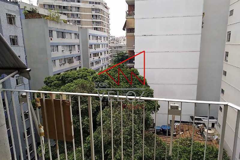 Apartamento à venda com 2 quartos, 64m² - Foto 2