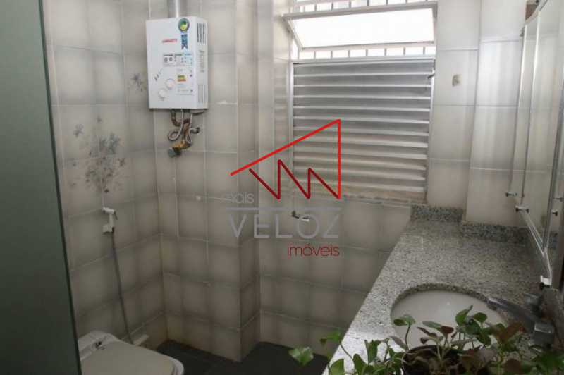 Apartamento à venda com 2 quartos, 80m² - Foto 17