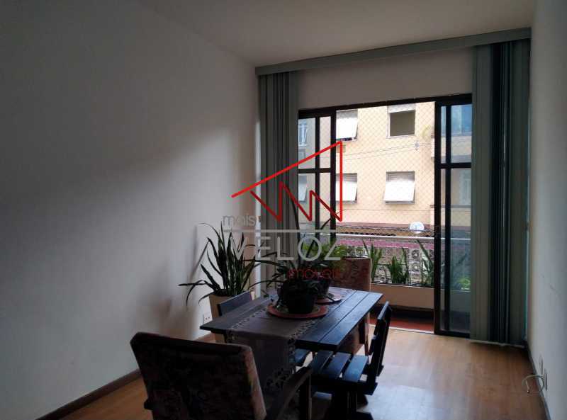 Apartamento à venda com 3 quartos, 108m² - Foto 3