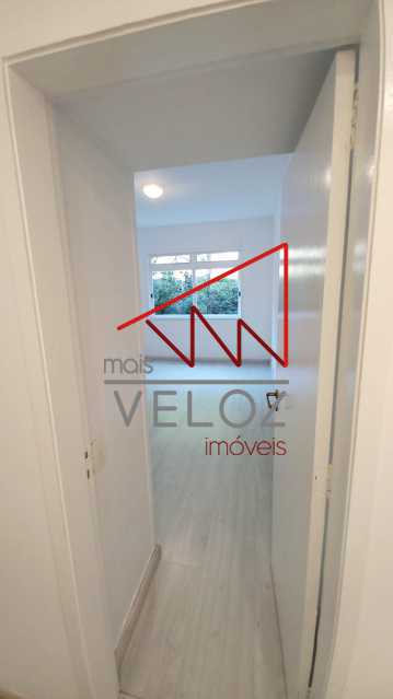 Apartamento à venda com 4 quartos, 300m² - Foto 16