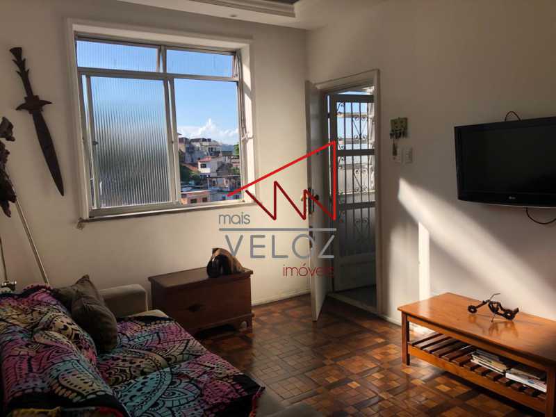 Apartamento à venda com 2 quartos, 74m² - Foto 2