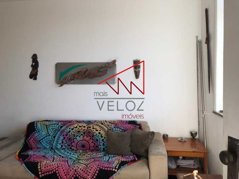 Apartamento à venda com 2 quartos, 74m² - Foto 1