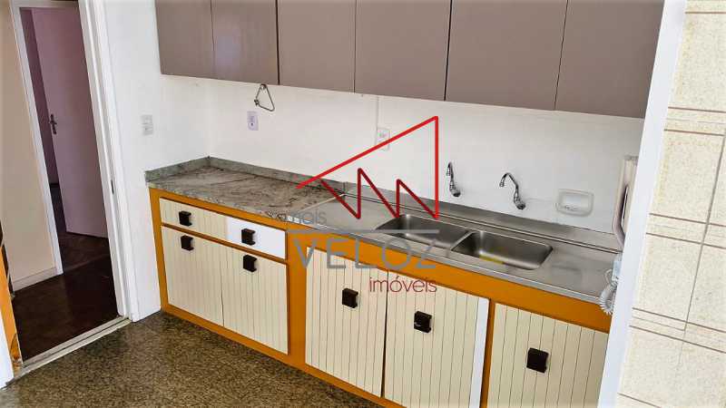 Apartamento à venda com 3 quartos, 175m² - Foto 19