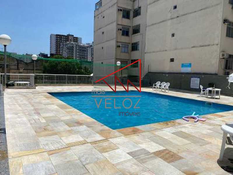 Apartamento à venda com 2 quartos, 76m² - Foto 14