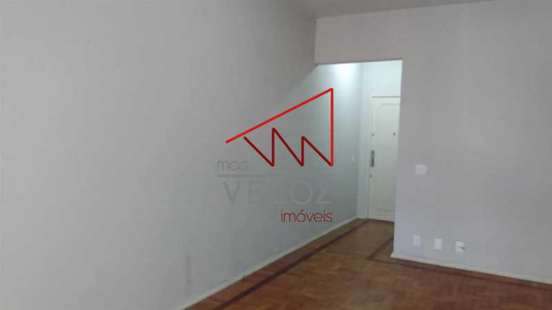 Apartamento à venda com 3 quartos, 135m² - Foto 7