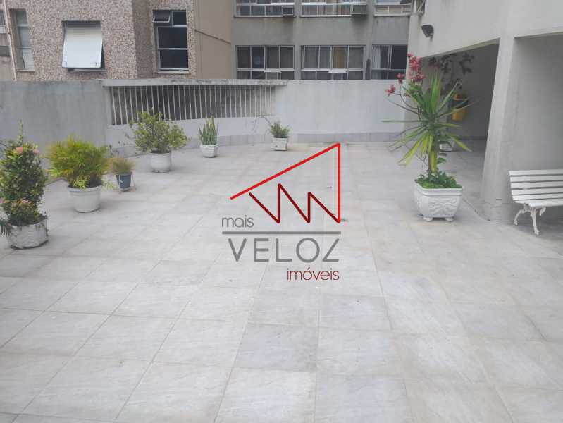 Apartamento à venda com 1 quarto, 60m² - Foto 1