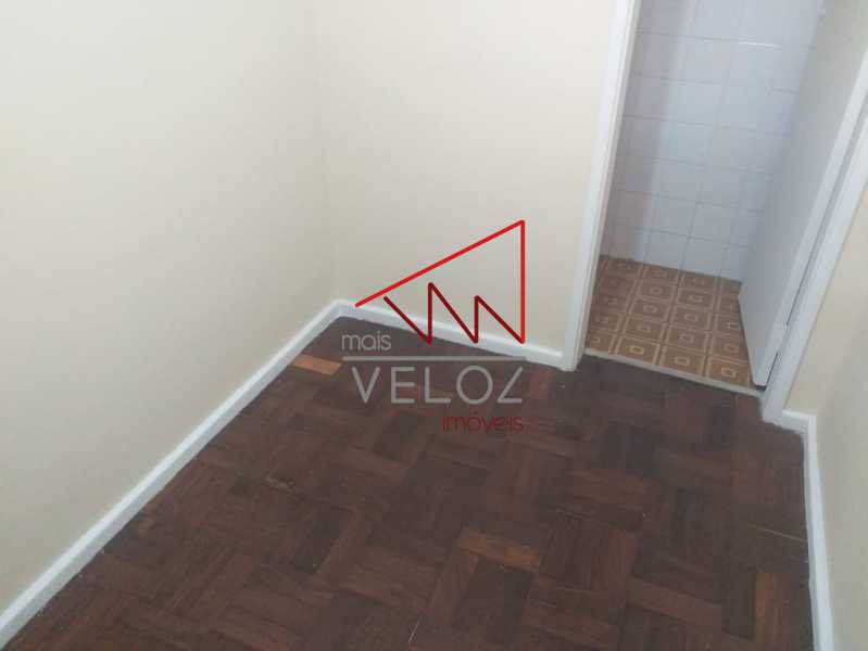 Apartamento à venda com 1 quarto, 60m² - Foto 19