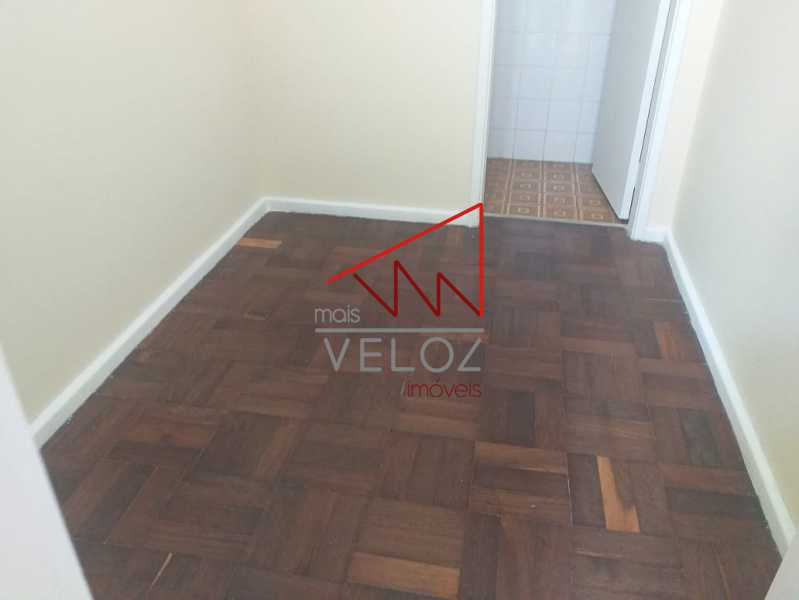 Apartamento à venda com 1 quarto, 60m² - Foto 21