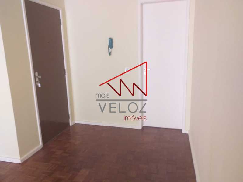 Apartamento à venda com 1 quarto, 60m² - Foto 16