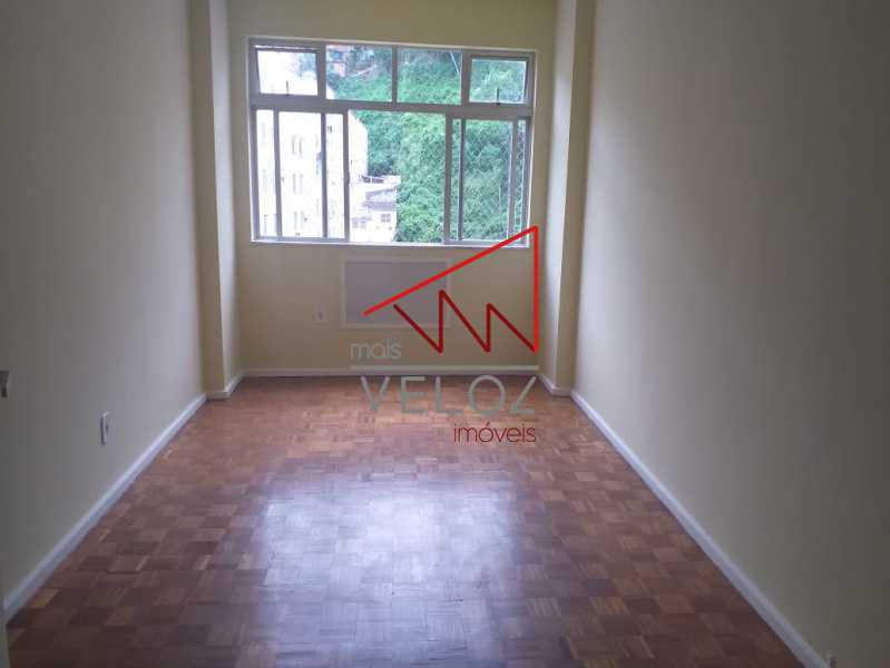 Apartamento à venda com 1 quarto, 60m² - Foto 15