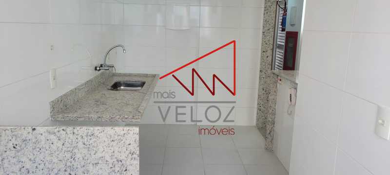 Apartamento à venda com 2 quartos, 82m² - Foto 27