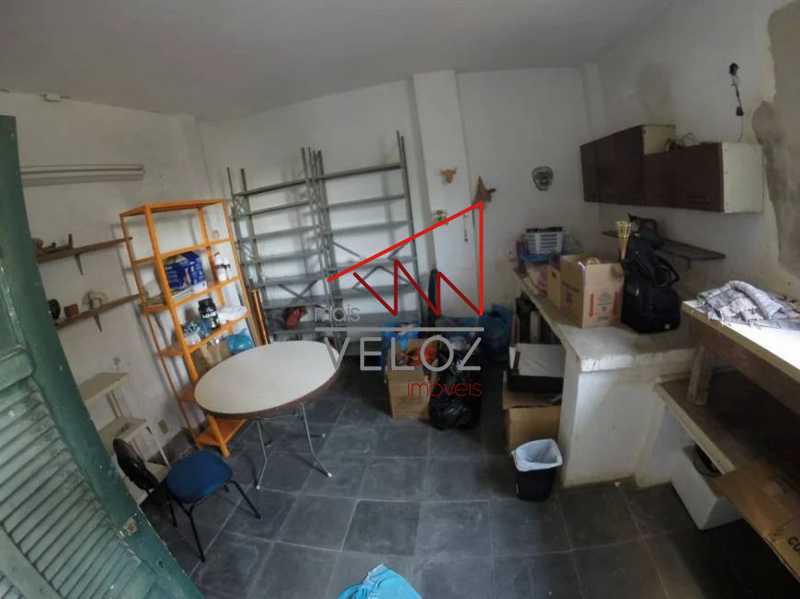 Apartamento à venda com 7 quartos, 227m² - Foto 16