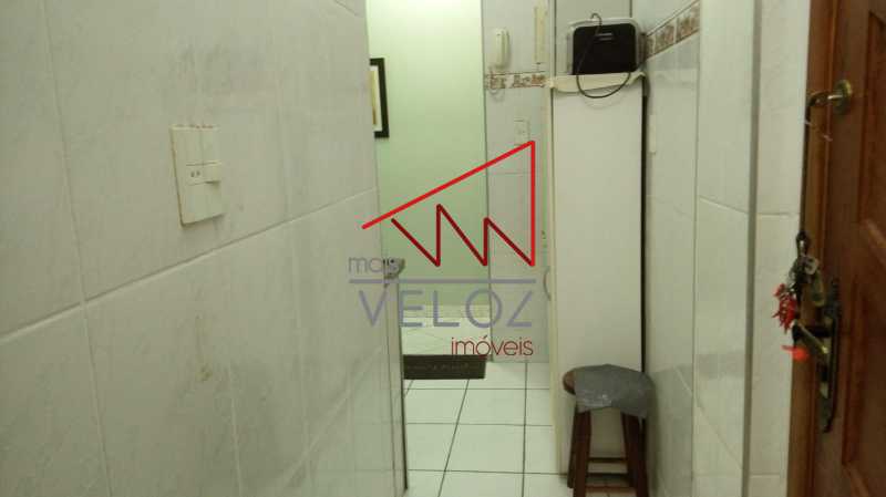 Apartamento à venda com 2 quartos, 42m² - Foto 7