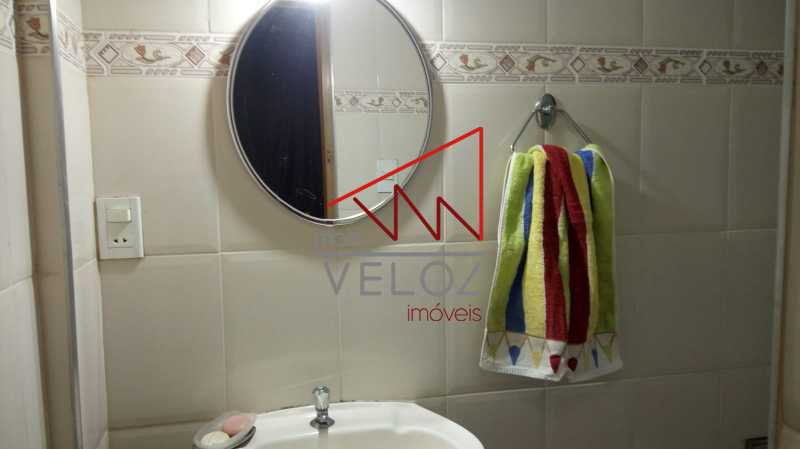 Apartamento à venda com 2 quartos, 42m² - Foto 19