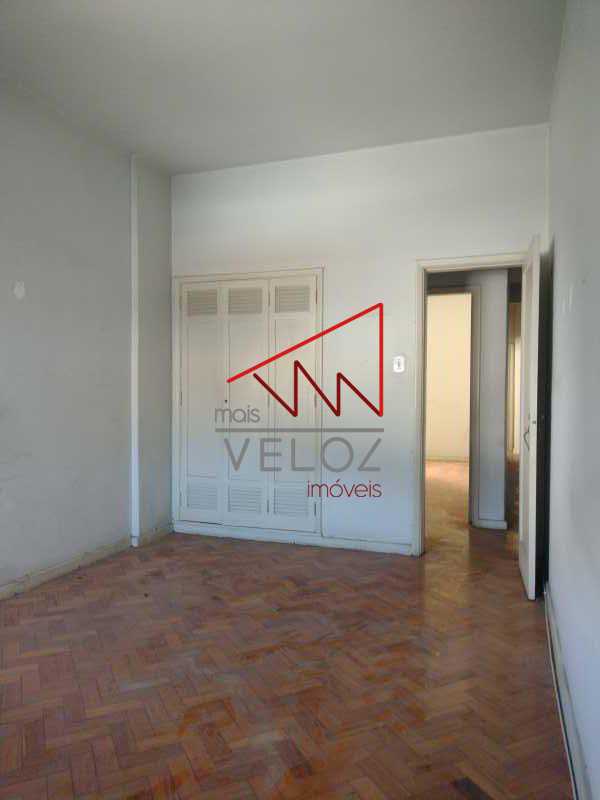 Apartamento à venda com 2 quartos, 83m² - Foto 4