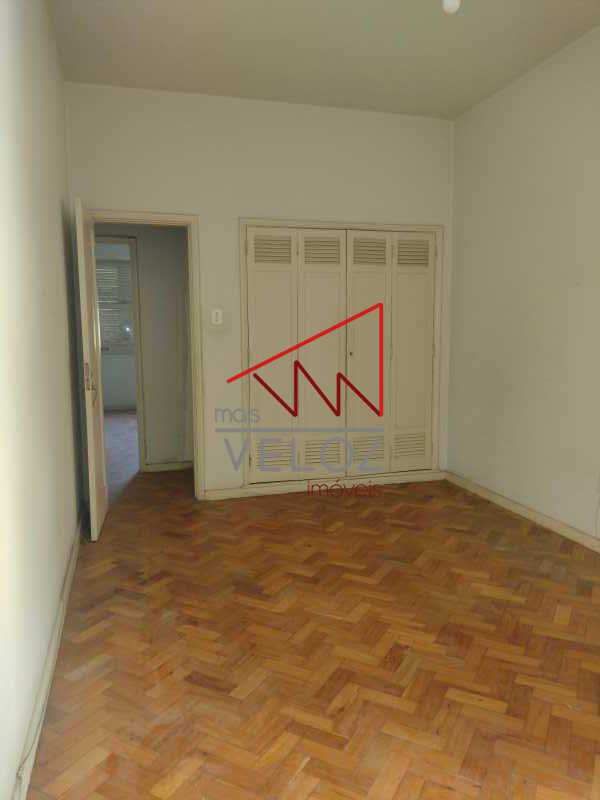 Apartamento à venda com 2 quartos, 83m² - Foto 9