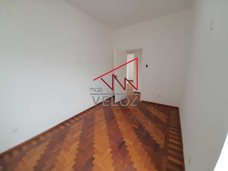 Apartamento à venda com 3 quartos, 95m² - Foto 7