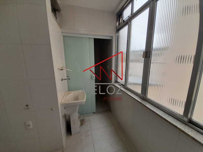 Apartamento à venda com 3 quartos, 95m² - Foto 29