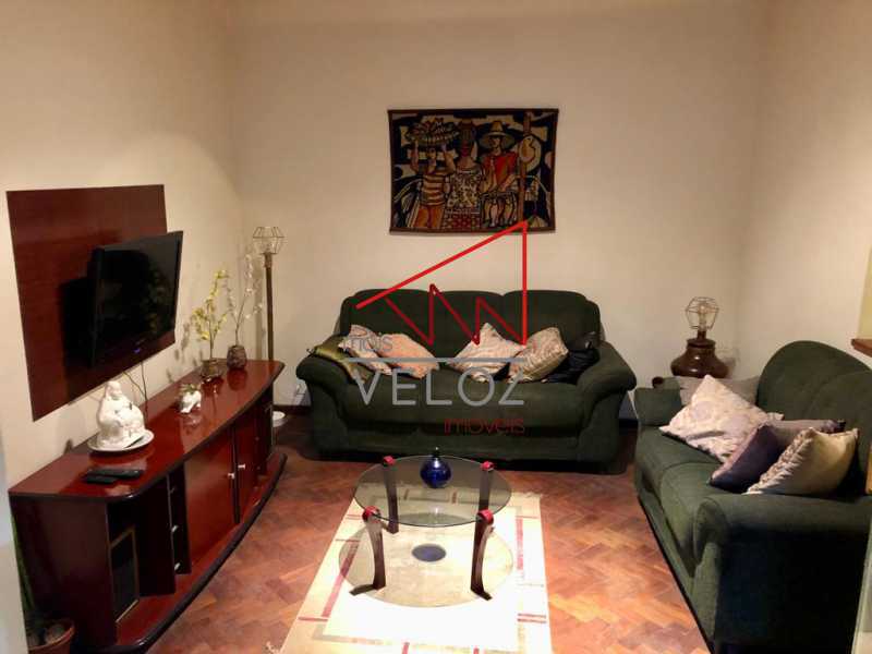 Apartamento à venda com 2 quartos, 85m² - Foto 4