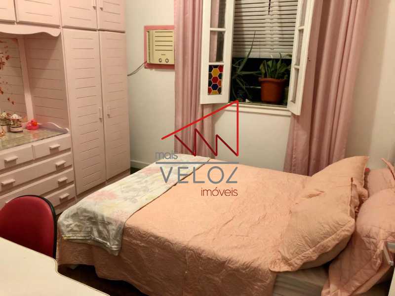 Apartamento à venda com 2 quartos, 85m² - Foto 17