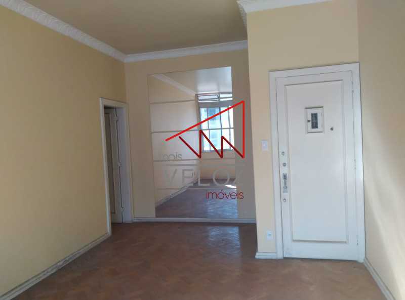 Apartamento à venda com 3 quartos, 97m² - Foto 3