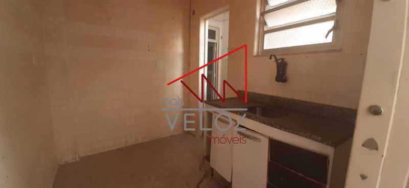 Apartamento à venda com 3 quartos, 97m² - Foto 14