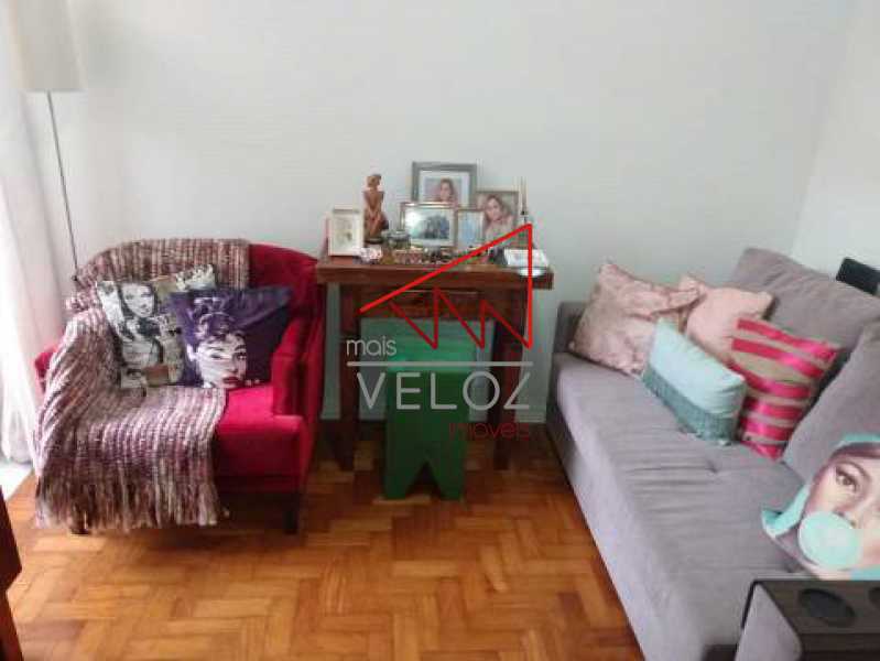 Apartamento à venda com 1 quarto, 32m² - Foto 2